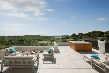 Modern Villa with Heated Pool in Pula