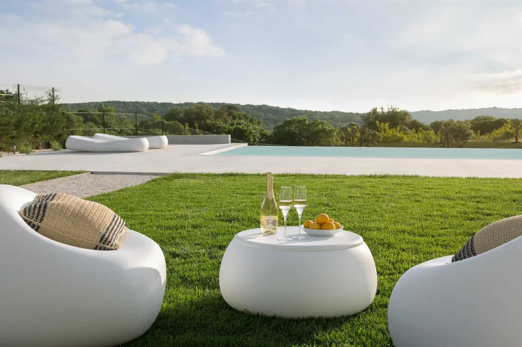Modern Villa with Heated Pool in Pula