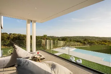 Modern Villa with Heated Pool in Pula