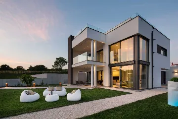 Modern Villa with Heated Pool in Pula