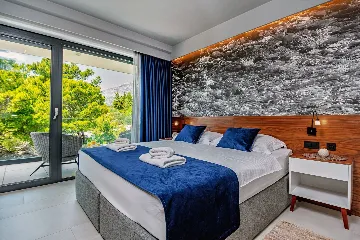 Contemporary Villa with Pool in Promajna