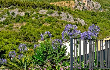 Contemporary Villa with Pool in Promajna