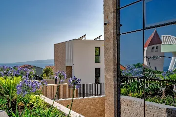 Contemporary Villa with Pool in Promajna