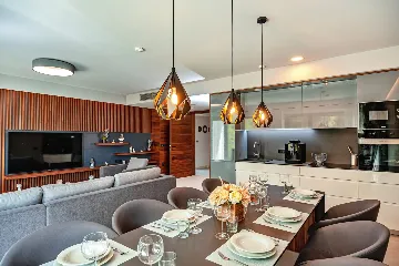 Contemporary Villa with Pool in Promajna