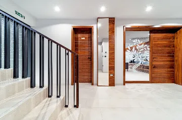 Contemporary Villa with Pool in Promajna