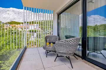 Contemporary Villa with Pool in Promajna