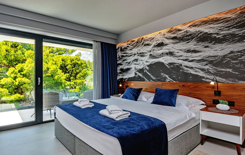 Contemporary Villa with Pool in Promajna