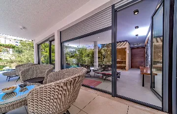 Contemporary Villa with Pool in Promajna