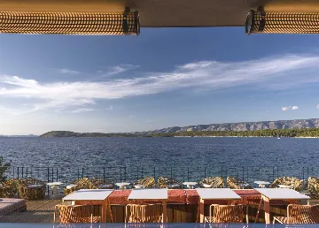 Premium Seafront Villa with Heated Pool in Stari Grad