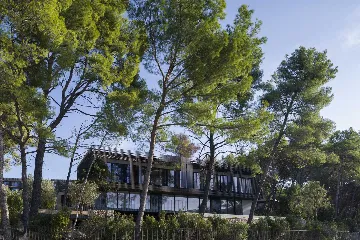 Premium Seafront Villa with Heated Pool in Stari Grad