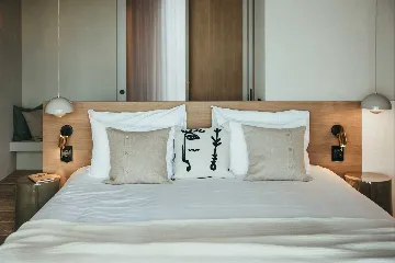 Premium Seafront Villa with Heated Pool in Stari Grad