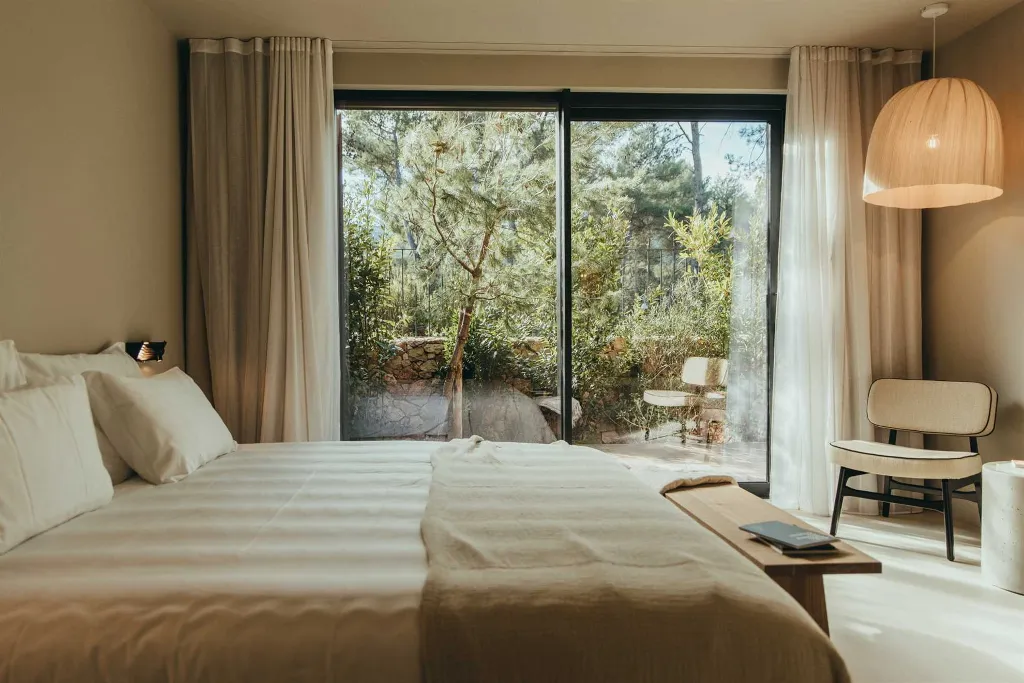 Family Villa Retreat with Pool in Stari Grad