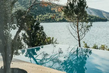 Family Villa Retreat with Pool in Stari Grad