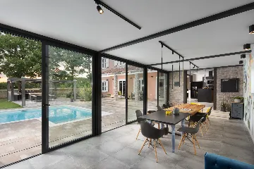 Spacious 6-Bedroom Villa With Pool in Svetvinčenat