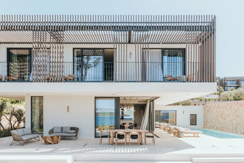 Modern Villa with Heated Pool in Stari Grad