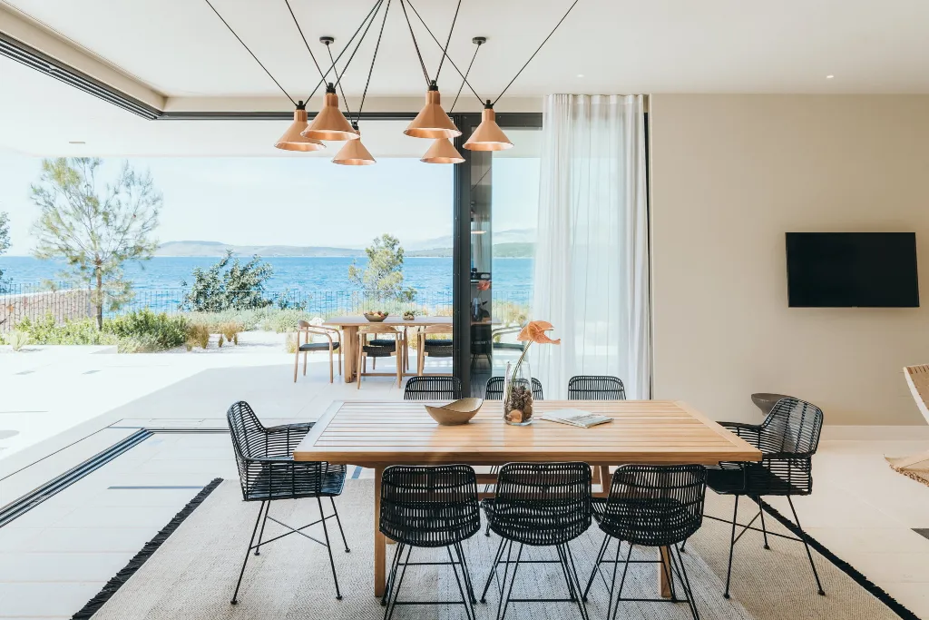 Modern Villa with Heated Pool in Stari Grad