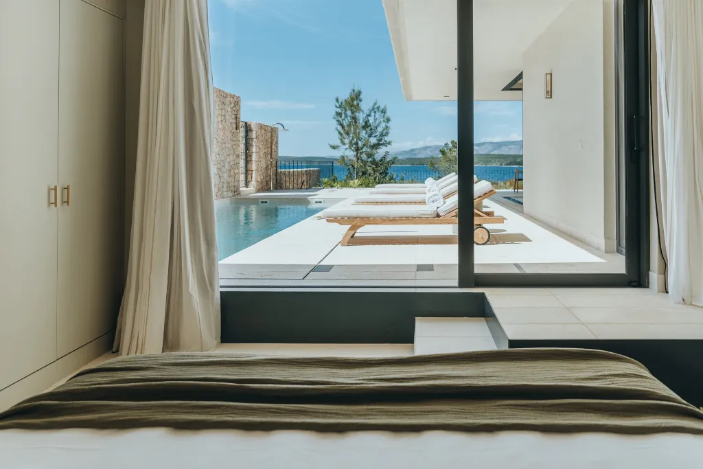 Modern Villa with Heated Pool in Stari Grad