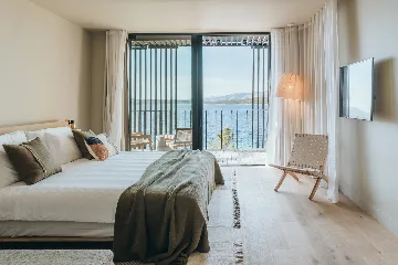 Modern Villa with Heated Pool in Stari Grad