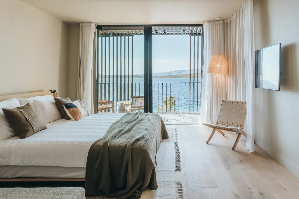Modern Villa with Heated Pool in Stari Grad