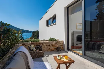 Seaside Family Villa with Pool in Vela Luka