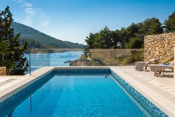 Seaside Family Villa with Pool in Vela Luka