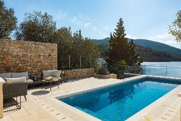 Seaside Family Villa with Pool in Vela Luka