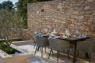 Seaside Family Villa with Pool in Vela Luka