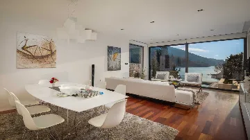 Seaside Family Villa with Pool in Vela Luka