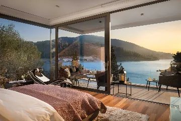 Seaside Family Villa with Pool in Vela Luka