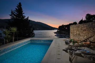 Seaside Family Villa with Pool in Vela Luka