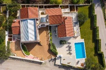 Private Pool Villa with Garden in Žaborić