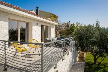 Private Pool Villa with Garden in Žaborić