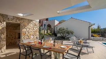 Private Pool Villa with Garden in Žaborić