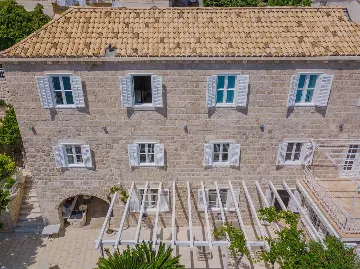 Heritage Stone Villa with Heated Pool in Dubrovnik