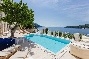 Heritage Stone Villa with Heated Pool in Dubrovnik