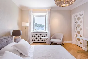 Heritage Stone Villa with Heated Pool in Dubrovnik