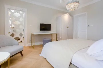 Heritage Stone Villa with Heated Pool in Dubrovnik