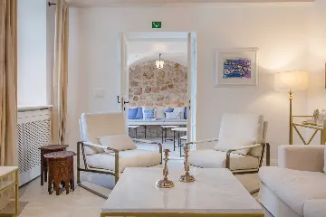 Heritage Stone Villa with Heated Pool in Dubrovnik