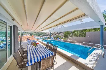 Modern Family Villa with Pool in Dubrovnik