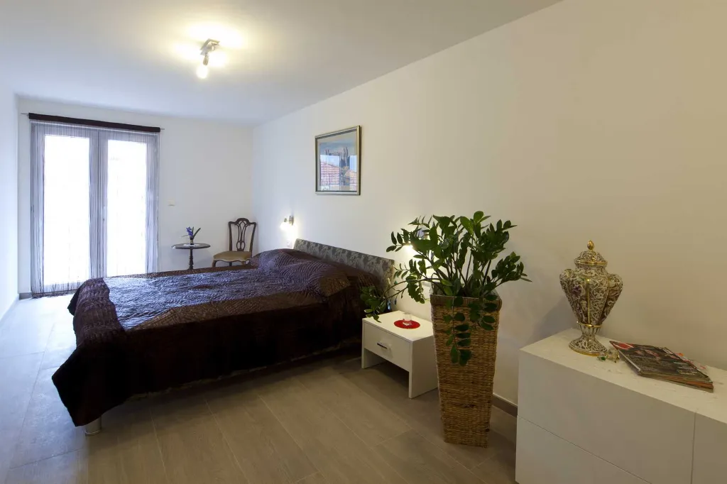 Modern Family Villa with Pool in Dubrovnik