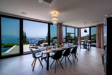 Spacious 5-Bedroom Villa with Infinity Pool in Opatija