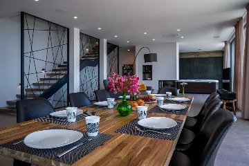 Spacious 5-Bedroom Villa with Infinity Pool in Opatija