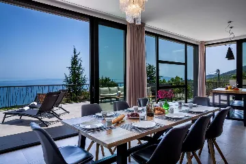 Spacious 5-Bedroom Villa with Infinity Pool in Opatija