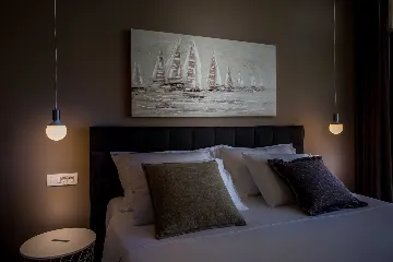 Spacious 5-Bedroom Villa with Infinity Pool in Opatija