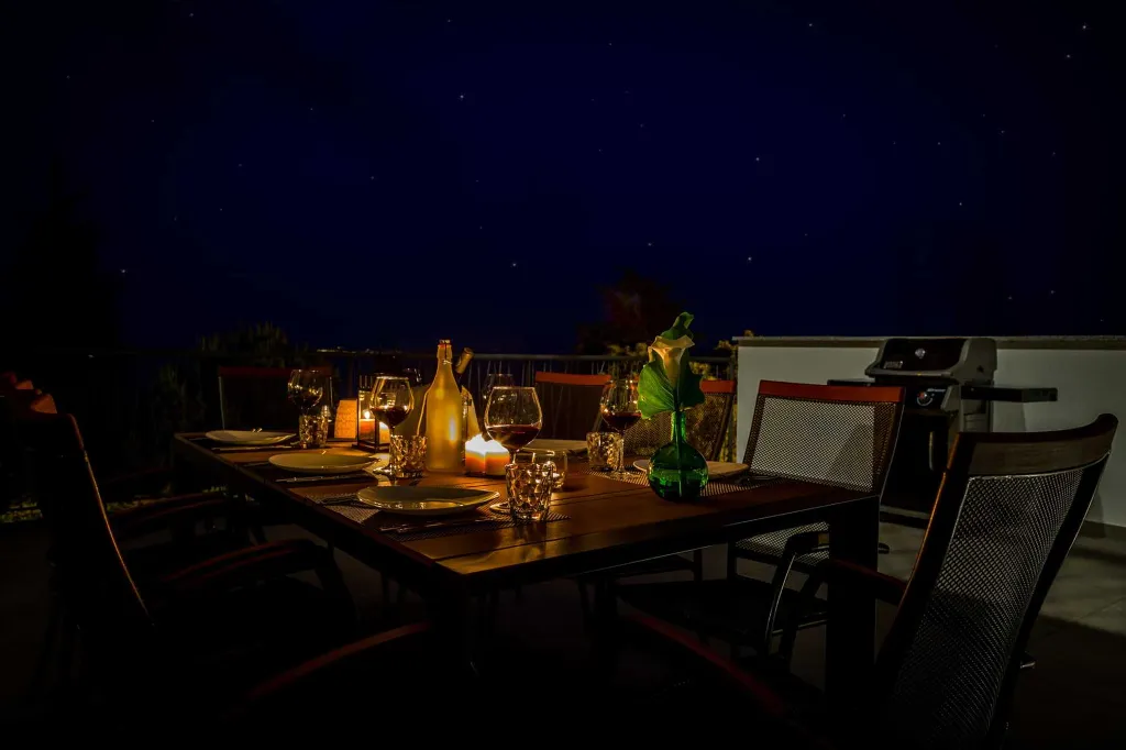 Spacious 5-Bedroom Villa with Infinity Pool in Opatija