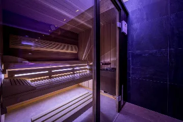 Spacious 5-Bedroom Villa with Infinity Pool in Opatija