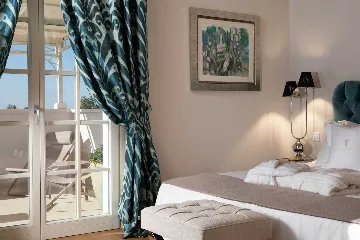 Contemporary Villa Retreat with Pool in Vabriga