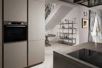 Contemporary Villa Retreat with Pool in Vabriga