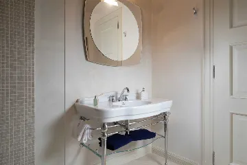 Elegant 4-Bedroom Villa with Pool in Vabriga