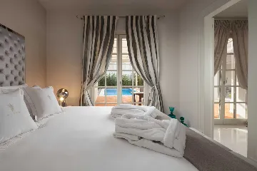 Elegant 4-Bedroom Villa with Pool in Vabriga